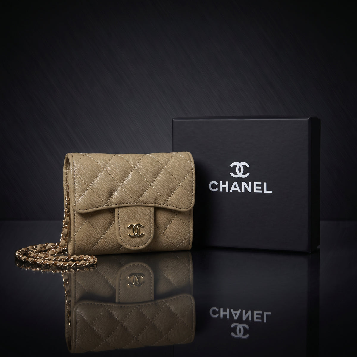 Pochette Chanel semi petite taille